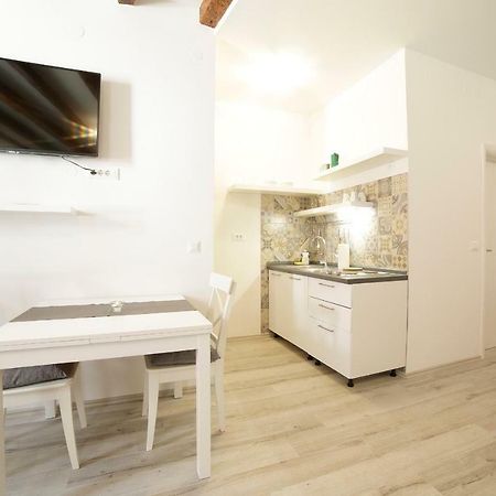 Zen Studio In Center Of Rovinj Kültér fotó